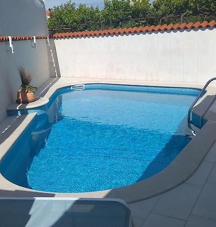 Holiday Pool House Pola Esterno foto